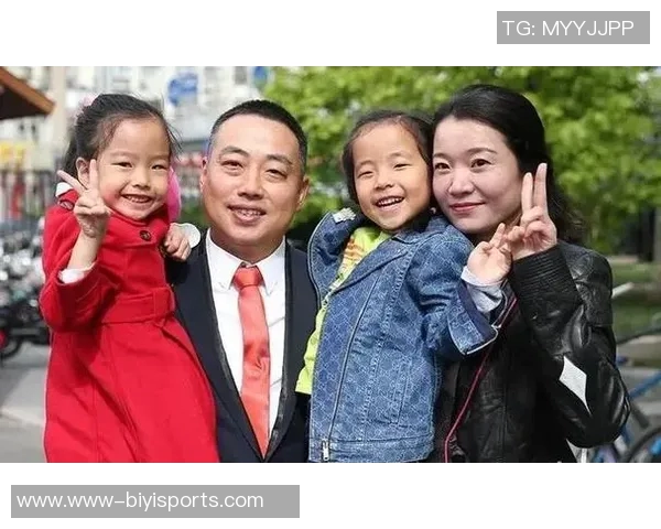 探寻黄芳的乒乓球人生与欧冠足球的深度对话之旅